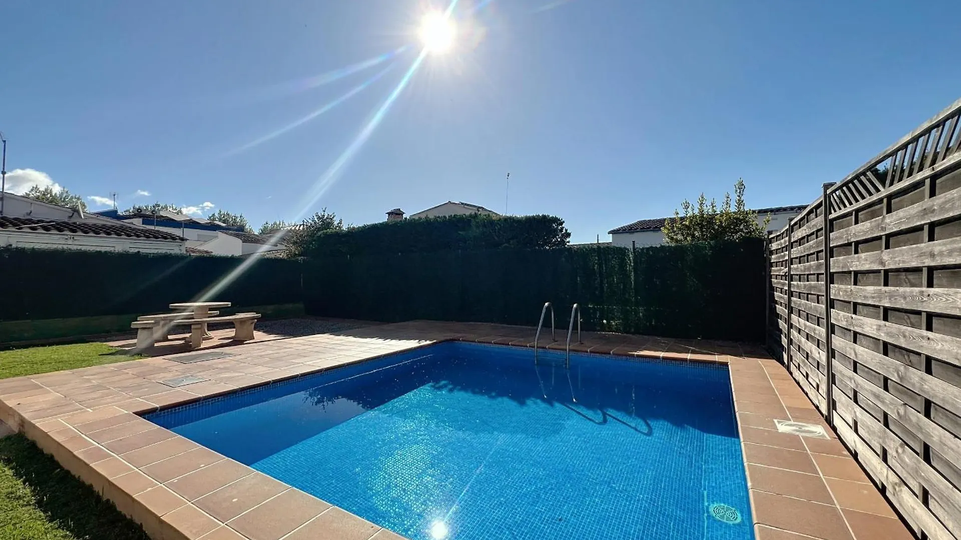 Peni 168A - Belle Maison Avec Piscine Empuriabrava 0*,