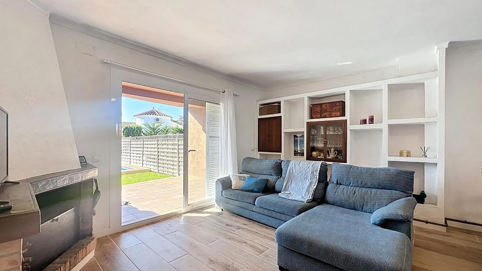 Peni 168A - Belle Maison Avec Piscine Empuriabrava